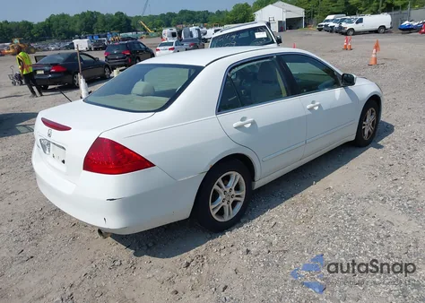 2007 Honda Accord 2.4 Se из США, поврежденный, VIN JHMCM56377C012394